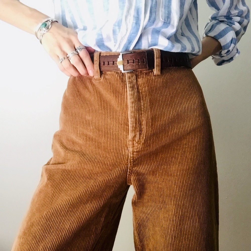 Aritzia Wide-Leg Corduroy Pants in Camel Brown